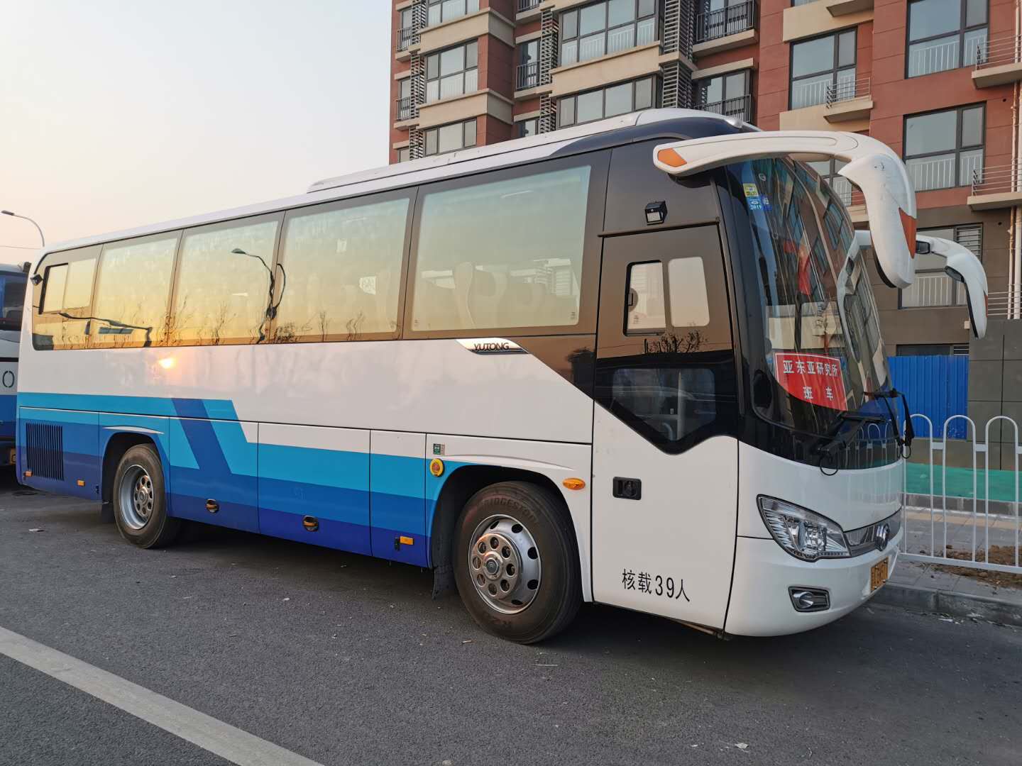 39座旅游大巴